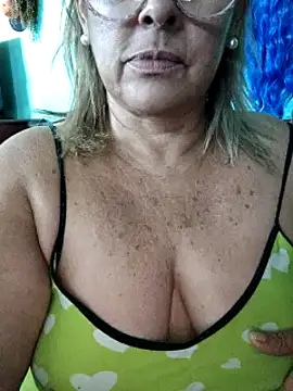 Snapshot of Kasandra_Ho chatting on 02-20-25, 01:08 Kasandra Ho online show from 02-20-25, 01:08