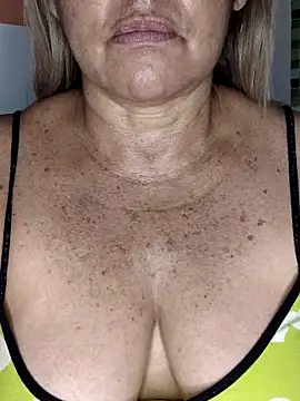 Snapshot of Kasandra_Ho chatting on 02-26-25, 01:11 Kasandra Ho online show from 02-26-25, 01:11