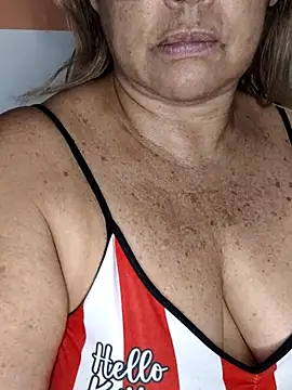 Snapshot of Kasandra_Ho chatting on 03-02-25, 09:53 Kasandra Ho online show from 03-02-25, 09:53