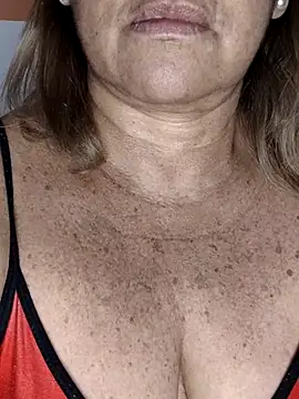 Snapshot of Kasandra_Ho chatting on 03-06-25, 07:47 Kasandra Ho online show from 03-06-25, 07:47