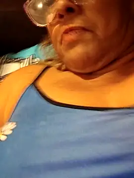 Snapshot of Kasandra_Ho chatting on 03-10-25, 12:07 Kasandra Ho online show from 03-10-25, 12:07