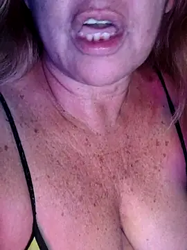 Snapshot of Kasandra_Ho chatting on 11-28-25, 08:28 Kasandra Ho online show from 11-28-25, 08:28