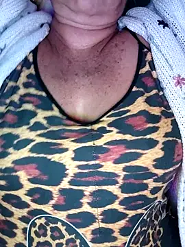 Snapshot of Kasandra_Ho chatting on 12-01-25, 08:41 Kasandra Ho online show from 12-01-25, 08:41