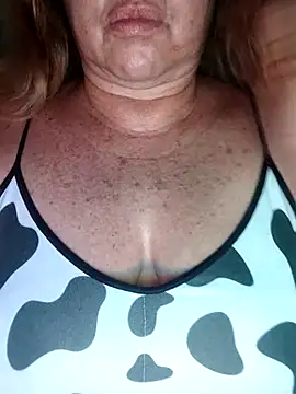 Snapshot of Kasandra_Ho chatting on 12-15-25, 08:29 Kasandra Ho online show from 12-15-25, 08:29