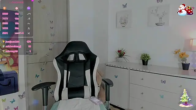 misscassidy  online show from 12-16-24, 04:45