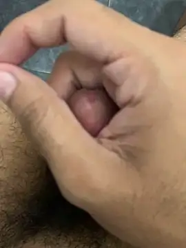 Snapshot of luis_riz chatting on 01-08-25, 03:50 luis riz online show from 01-08-25, 03:50