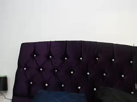 Snapshot of Hanna_Fox_69 chatting on 01-04-25, 02:14 Hanna Fox 69 online show from 01-04-25, 02:14