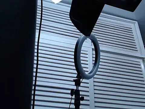 Snapshot of Hanna_Fox_69 chatting on 02-02-25, 08:46 Hanna Fox 69 online show from 02-02-25, 08:46