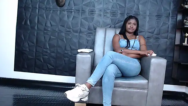 Snapshot of Hanna_Fox_69 chatting on 02-08-25, 03:08 Hanna Fox 69 online show from 02-08-25, 03:08