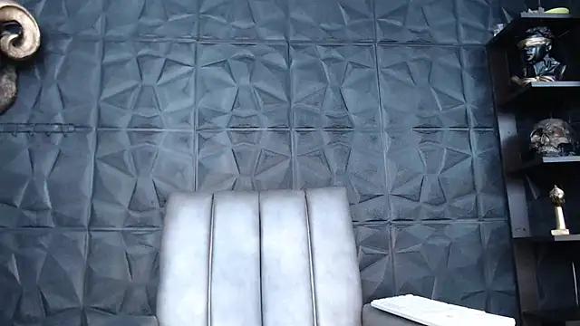 Snapshot of Hanna_Fox_69 chatting on 03-19-25, 04:36 Hanna Fox 69 online show from 03-19-25, 04:36