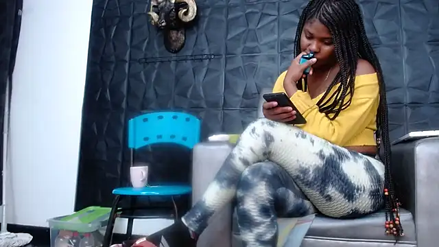 Snapshot of Hanna_Fox_69 chatting on 09-29-25, 09:36 Hanna Fox 69 online show from 09-29-25, 09:36