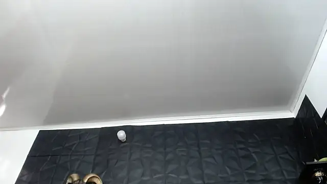 Snapshot of Hanna_Fox_69 chatting on 10-22-25, 12:27 Hanna Fox 69 online show from 10-22-25, 12:27