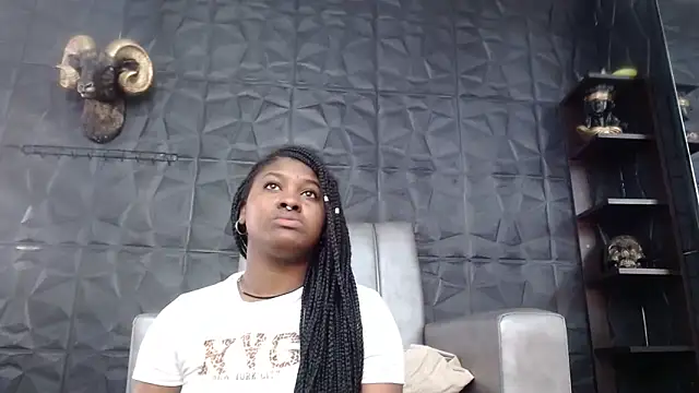 Snapshot of Hanna_Fox_69 chatting on 11-07-25, 01:00 Hanna Fox 69 online show from 11-07-25, 01:00