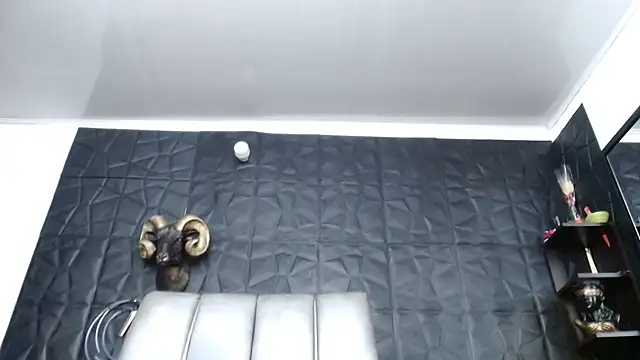 Hanna Fox 69 online show from 04-21-26, 08:53