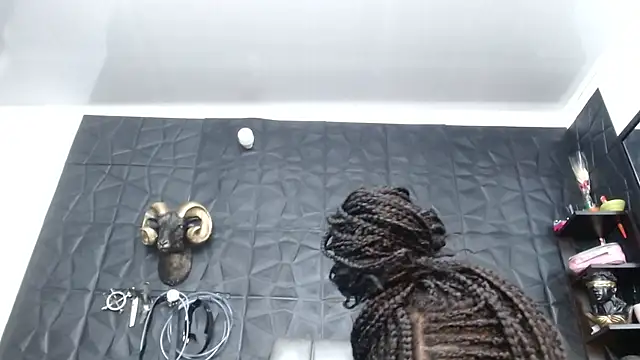 Hanna Fox 69 online show from 04-23-26, 12:29