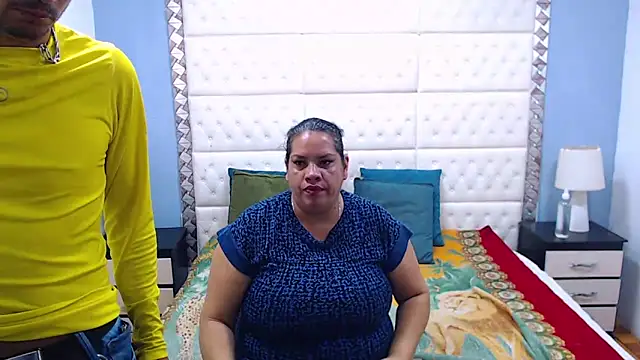 Snapshot of Candy_and_Jh0n chatting on 03-23-25, 03:43 Candy and Jh0n online show from 03-23-25, 03:43