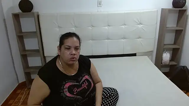 Snapshot of Candy_and_Jh0n chatting on 09-19-25, 03:30 Candy and Jh0n online show from 09-19-25, 03:30