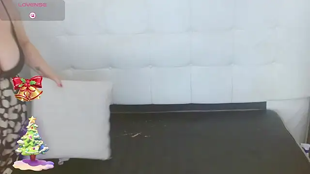 Snapshot of Candy_and_Jh0n chatting on 12-05-25, 02:31 Candy and Jh0n online show from 12-05-25, 02:31