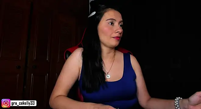 gracekelly12 online show from 12-19-24, 10:00