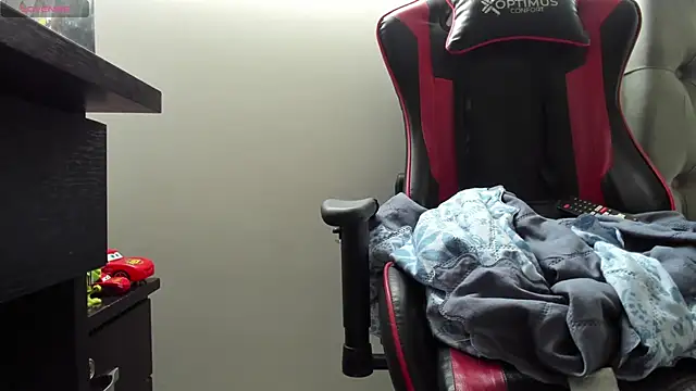 Snapshot of gracekelly12 chatting on 12-02-25, 12:32 gracekelly12 online show from 12-02-25, 12:32