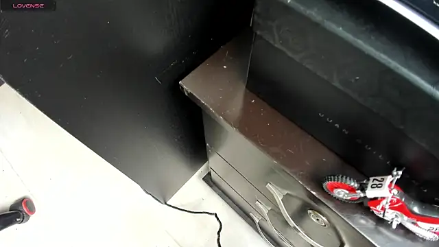 Snapshot of gracekelly12 chatting on 12-05-25, 02:36 gracekelly12 online show from 12-05-25, 02:36