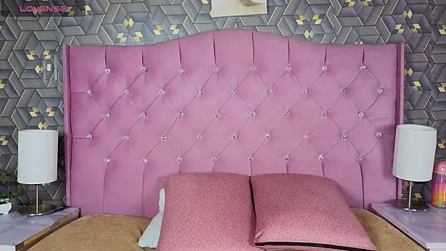 Samantha Collen online show from 10-07-25, 03:14