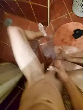 Snapshot of Deniell-01 chatting on 09-16-25, 04:19 Deniell-01 online show from 09-16-25, 04:19