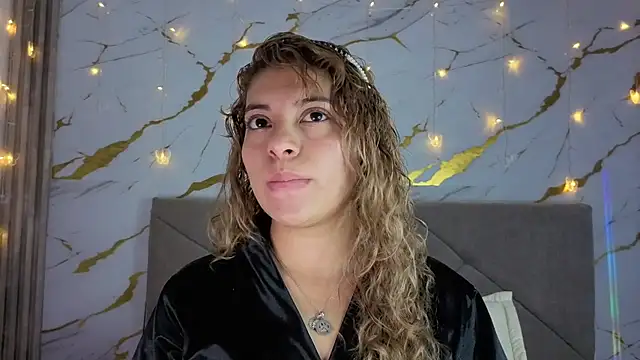 agatha 97  online show from 09-19-25, 03:41