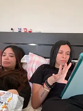 Snapshot of daniniescobarr chatting on 02-28-26, 12:06 daniniescobarr online show from 02-28-26, 12:06