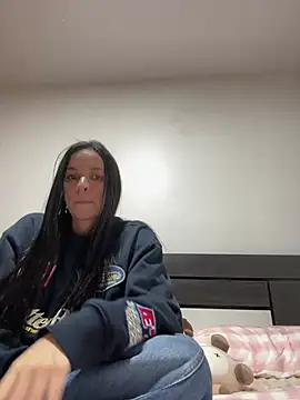 Snapshot of daniniescobarr chatting on 03-04-26, 08:37 daniniescobarr online show from 03-04-26, 08:37