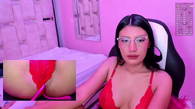 MiaVoss online show from 01-15-25, 04:47