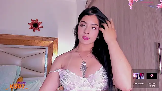 Snapshot of kimberly_latin chatting on 10-18-25, 07:14 kimberly latin online show from 10-18-25, 07:14