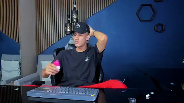 JakeMoxley online show from 01-20-25, 07:04