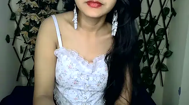 SUZY FROMUS online show from 02-18-25, 08:36