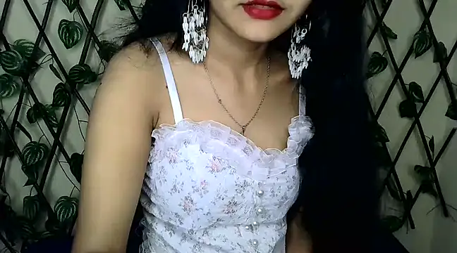 SUZY FROMUS online show from 03-11-25, 05:57