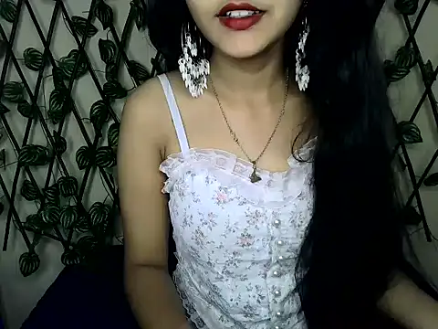 SUZY FROMUS online show from 03-21-25, 04:18