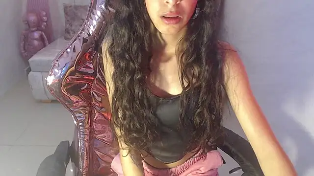 Snapshot of paris_sub1_ chatting on 01-23-25, 11:15 paris sub1 online show from 01-23-25, 11:15