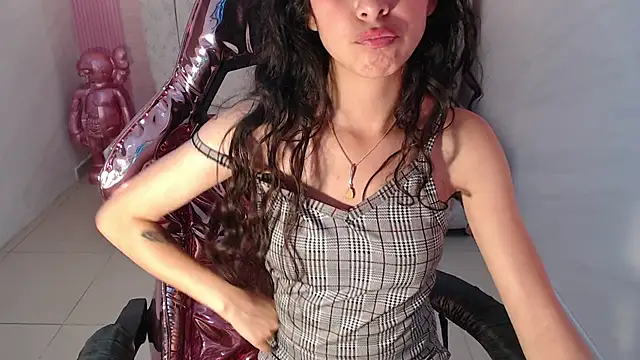 Snapshot of paris_sub1_ chatting on 02-06-25, 11:15 paris sub1 online show from 02-06-25, 11:15