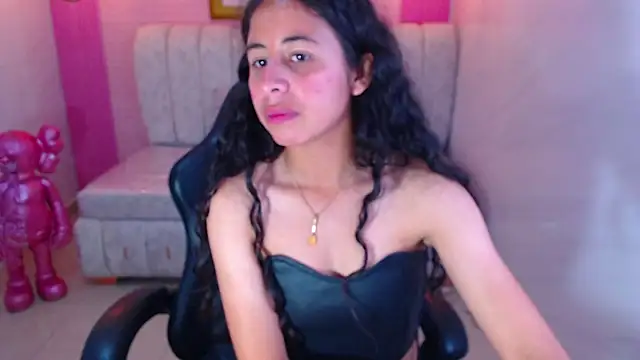 Snapshot of paris_sub1_ chatting on 09-20-25, 12:50 paris sub1 online show from 09-20-25, 12:50