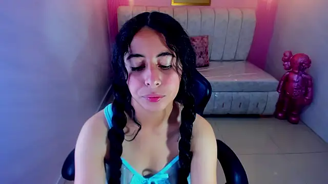 Snapshot of paris_sub1_ chatting on 11-21-25, 01:10 paris sub1 online show from 11-21-25, 01:10