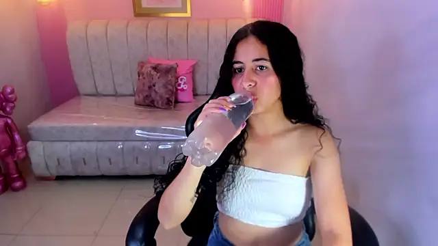 Snapshot of paris_sub1_ chatting on 11-24-25, 01:11 paris sub1 online show from 11-24-25, 01:11