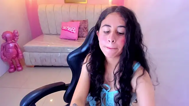 Snapshot of paris_sub1_ chatting on 11-26-25, 01:12 paris sub1 online show from 11-26-25, 01:12