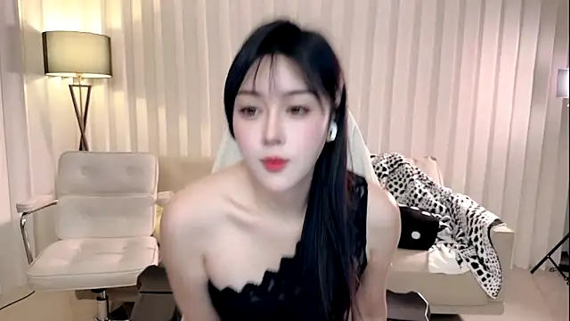 K-moumou online show from 09-25-25, 03:38