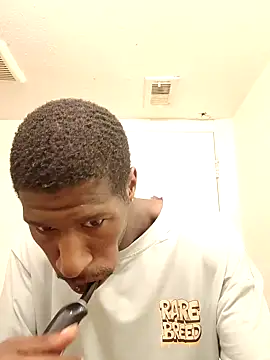 Snapshot of willywonka7793 chatting on 12-09-24, 07:06 willywonka7793 online show from 12-09-24, 07:06