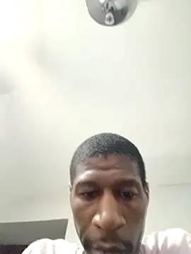 Snapshot of willywonka7793 chatting on 12-15-24, 04:29 willywonka7793 online show from 12-15-24, 04:29