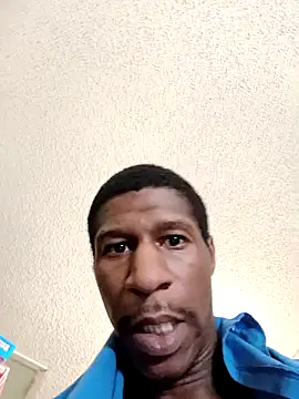 Snapshot of willywonka7793 chatting on 03-22-25, 03:20 willywonka7793 online show from 03-22-25, 03:20