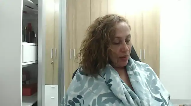 Snapshot of RoxanaLove9 chatting on 03-07-25, 03:29 RoxanaLove9 online show from 03-07-25, 03:29