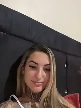 hotskinny1 online show from 03-01-25, 01:51