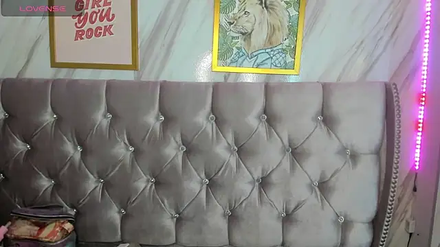 Snapshot of Sexy_adara_1b chatting on 12-17-24, 08:21 Sexy adara 1b online show from 12-17-24, 08:21