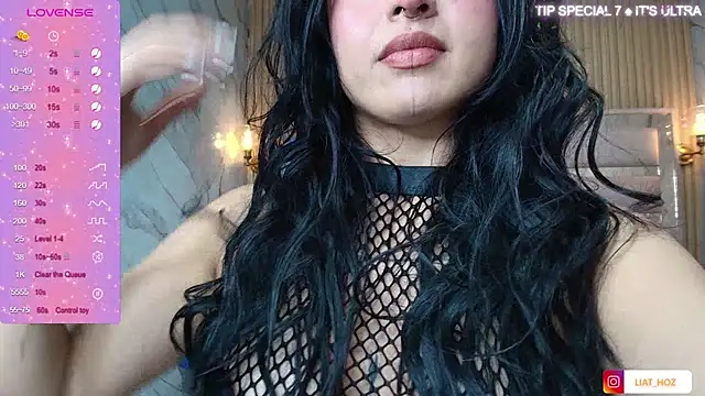 Snapshot of Sexy_adara_1b chatting on 04-08-26, 03:01 Sexy adara 1b online show from 04-08-26, 03:01